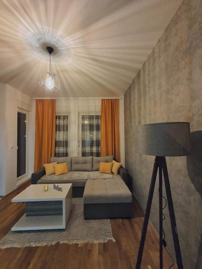Zara 1 Apartman Bijeljina Eksteriør billede