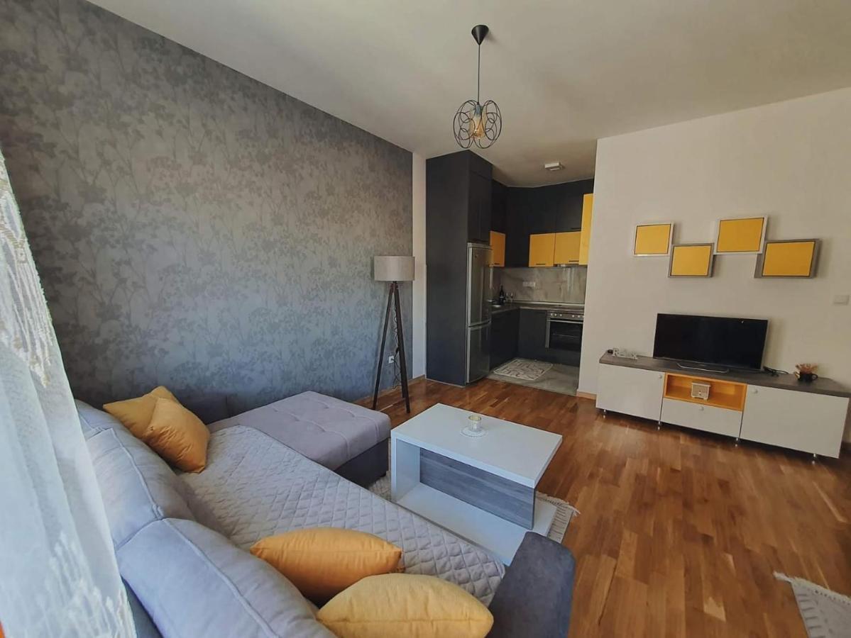Zara 1 Apartman Bijeljina Eksteriør billede