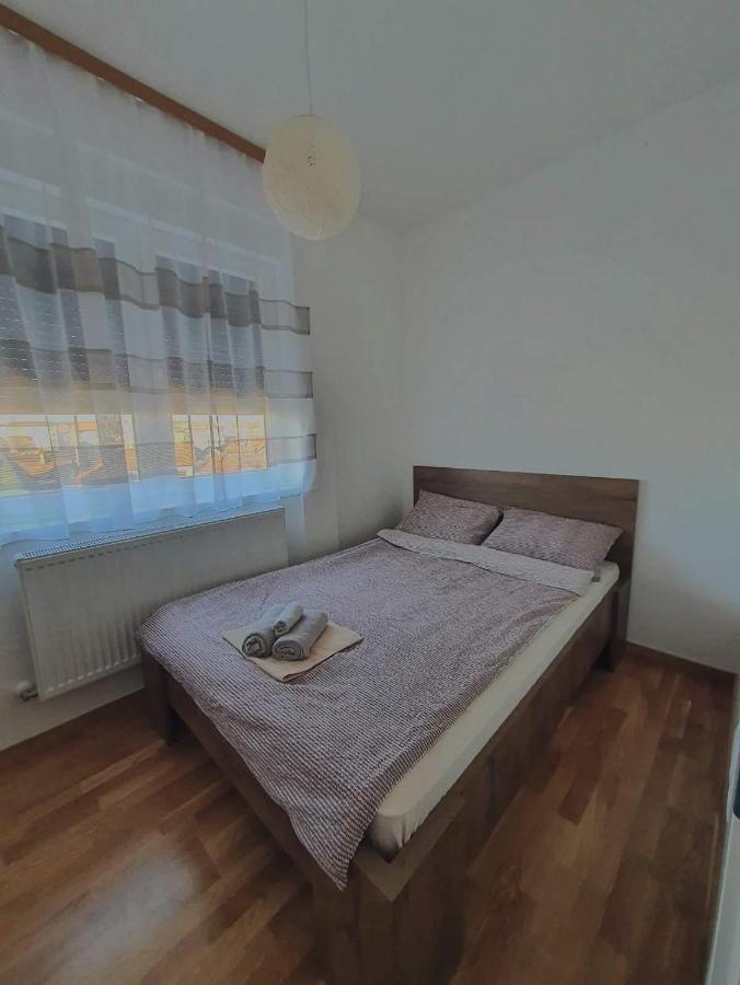 Zara 1 Apartman Bijeljina Eksteriør billede
